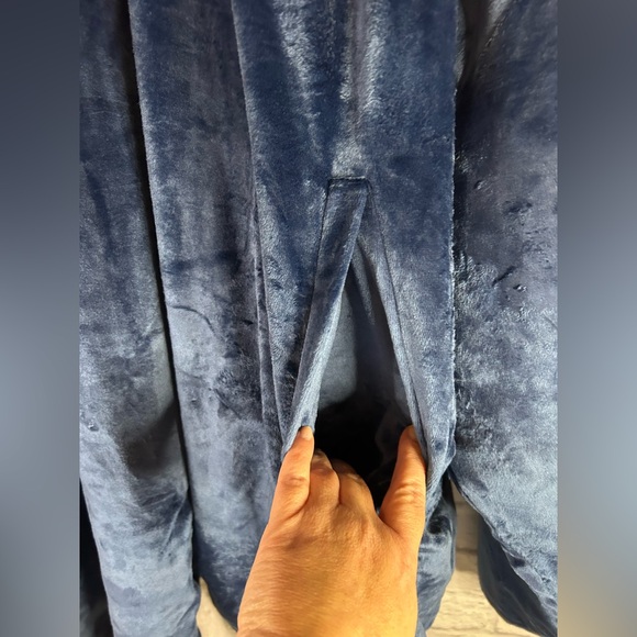 Hurley Navy Blue Plush Poncho Blanket Hoodie Jacket with Sherpa Lining - Picture 5 of 7